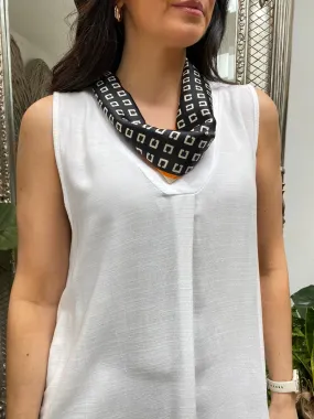 Patterned Magnetic Scarf