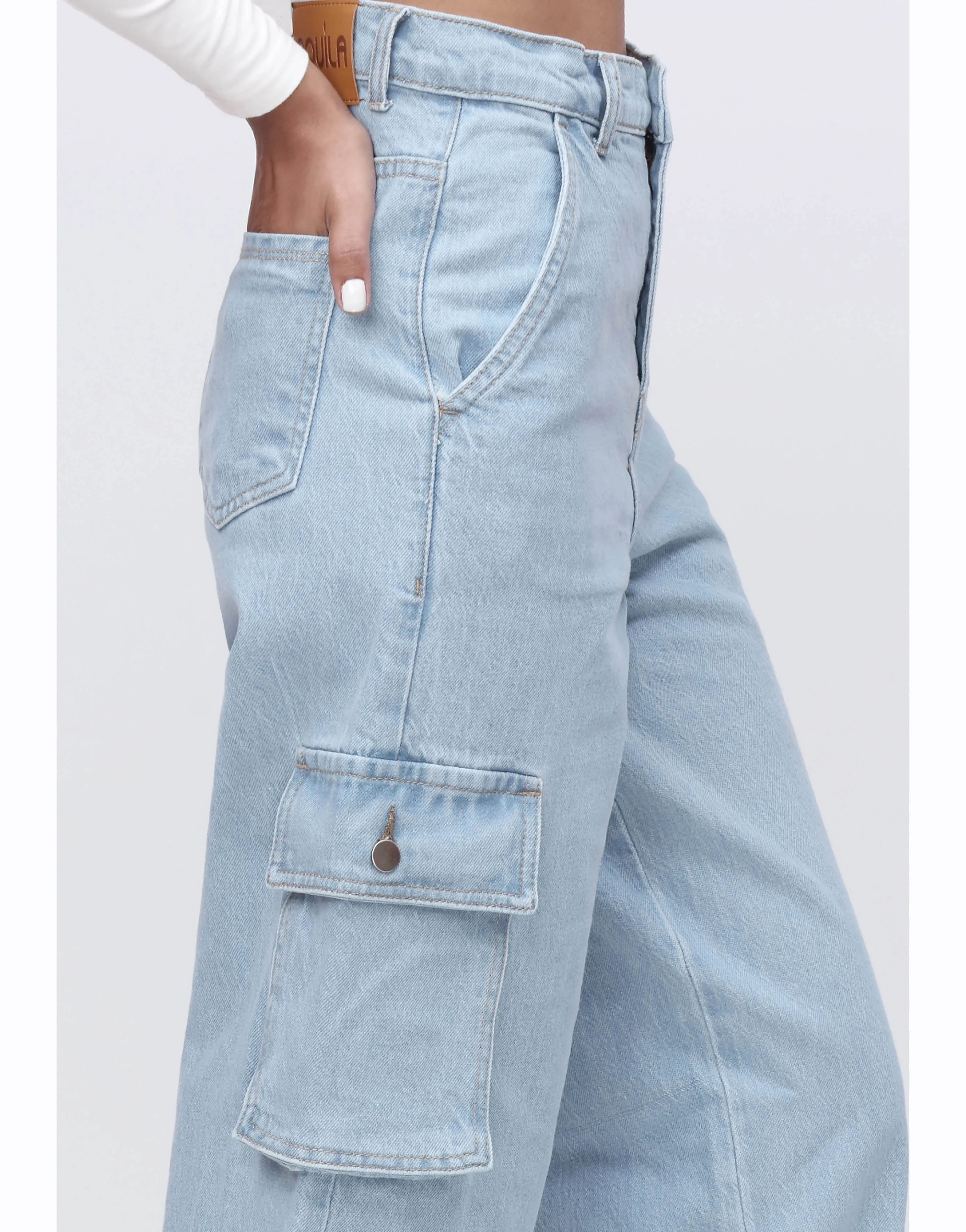 Wide Leg Cargo Jeans Light Wash