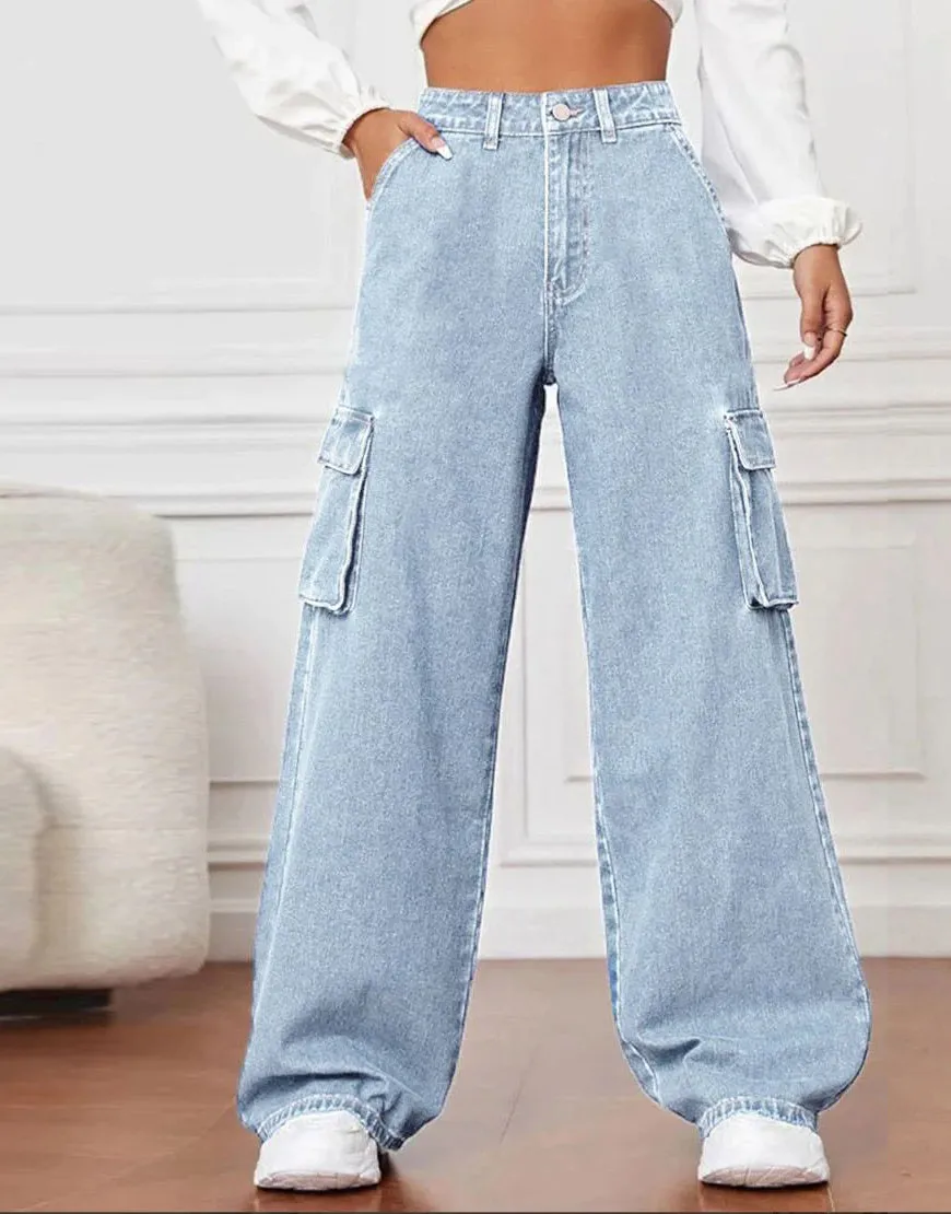 Wide Leg Cargo Jeans Light Wash